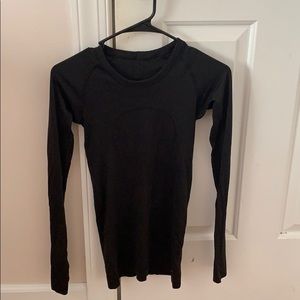 Lululemon swiftly tech black long sleeve